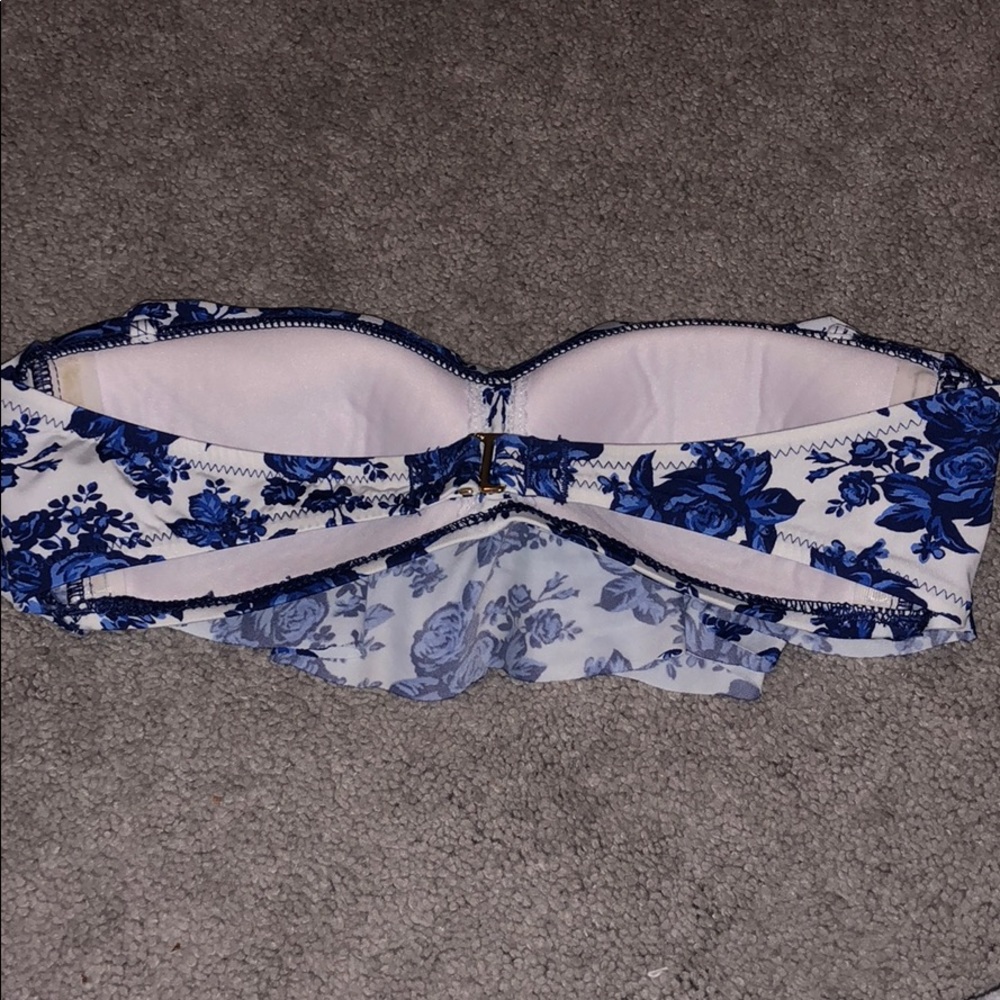 BLUE FLORAL SWIM TOP - Picture 2 of 4